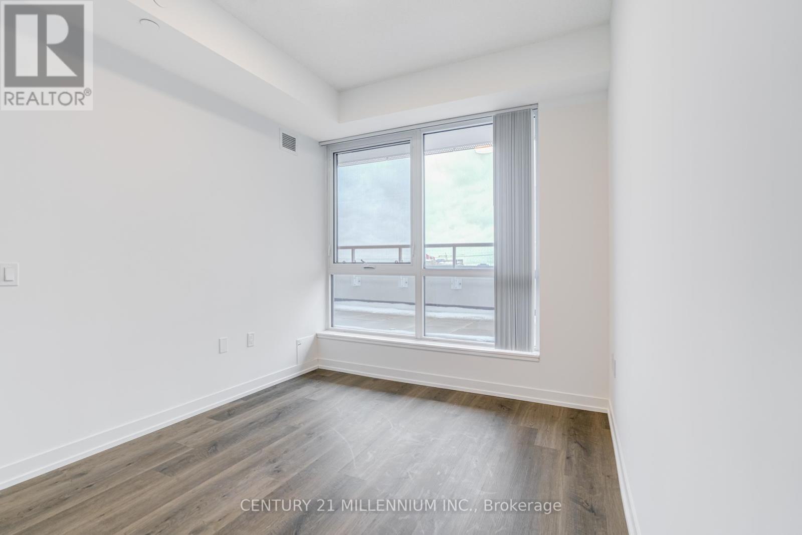 8 Interchange Way, Vaughan, Ontario  L4K 5Z7 - Photo 19 - N12559624