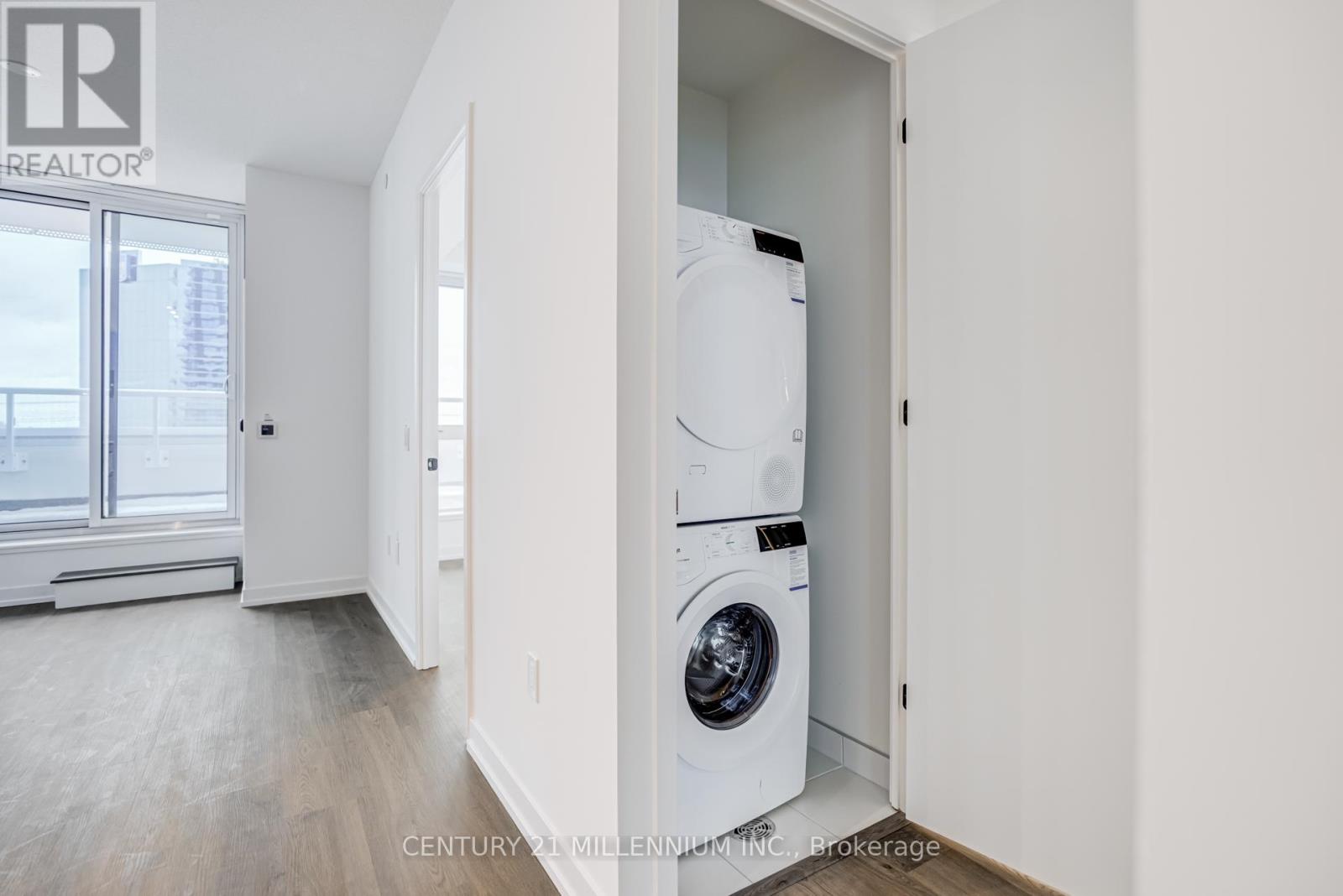 8 Interchange Way, Vaughan, Ontario  L4K 5Z7 - Photo 25 - N12559624