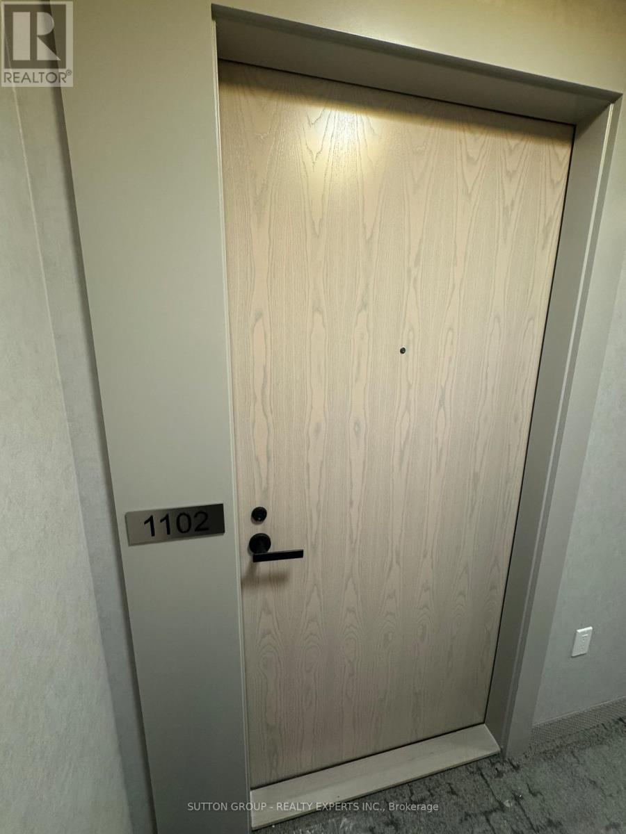 1102 - 8 INTERCHANGE WAY, Vaughan, Ontario