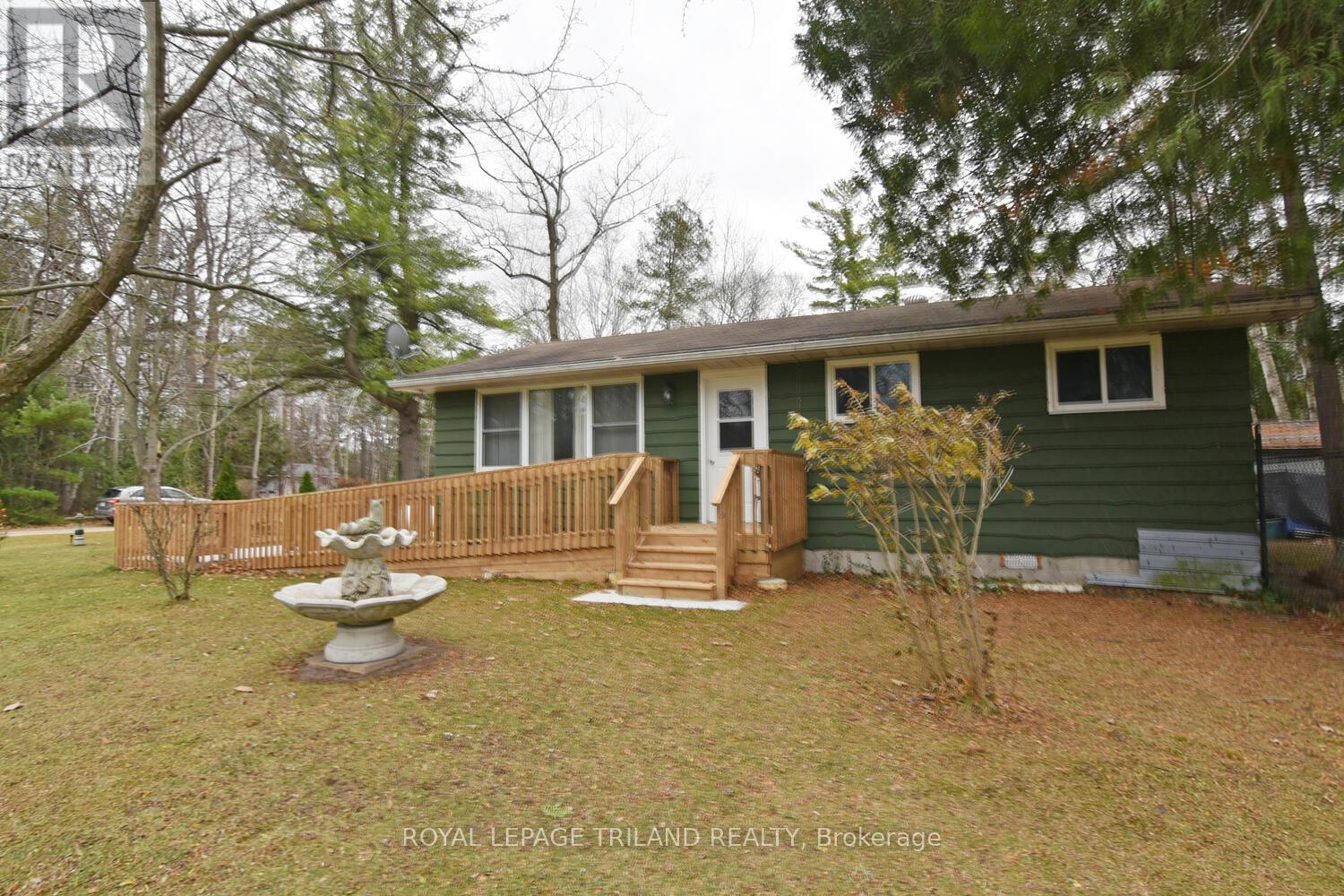 9599 PLEASANT ROAD, Lambton Shores, Ontario