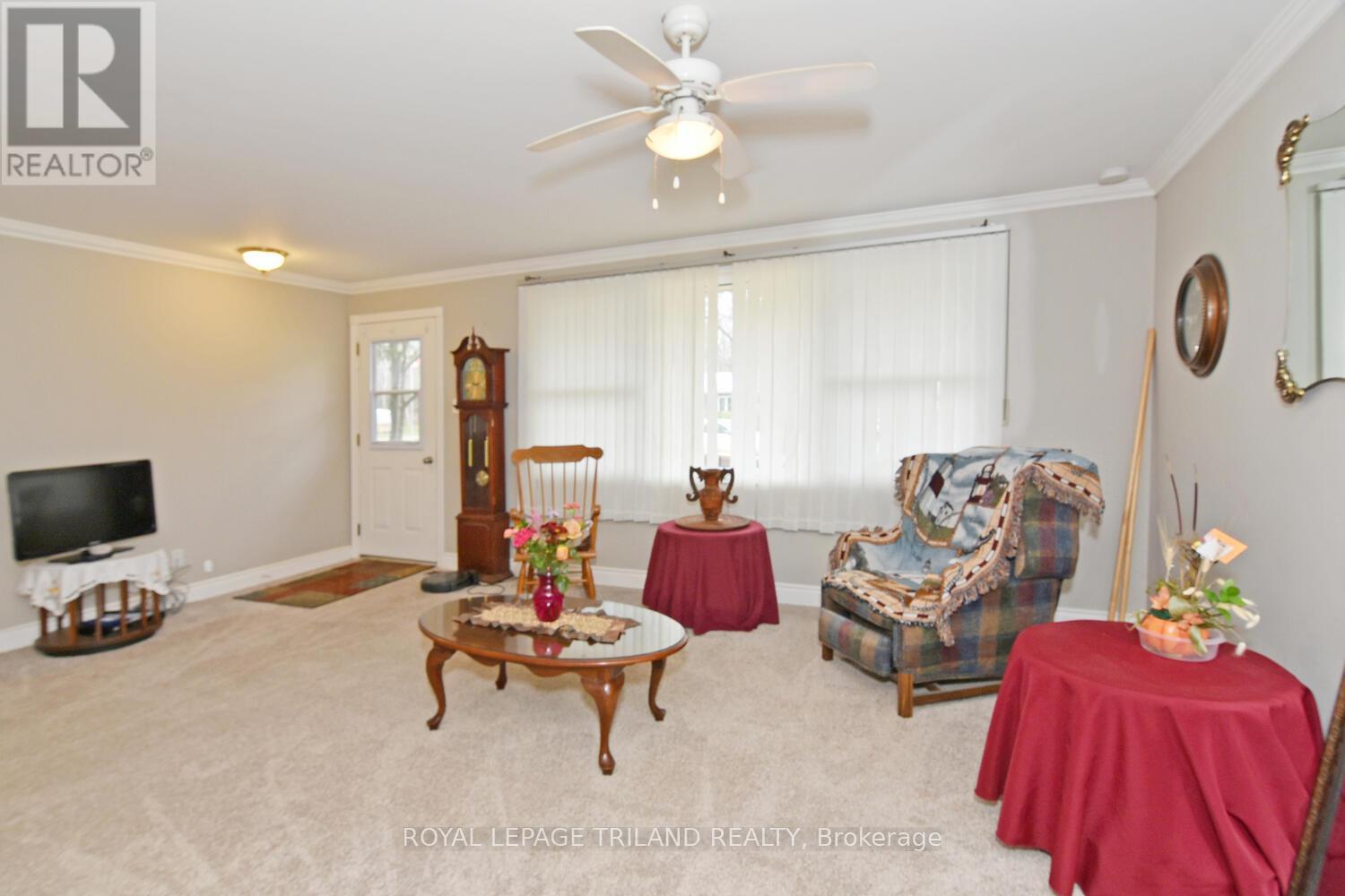 9599 Pleasant Road, Lambton Shores, Ontario  N0N 1J1 - Photo 12 - X12559754