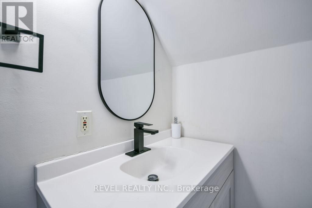 44 Parkside Drive, Barrie, Ontario  L4N 1W9 - Photo 32 - S12559602