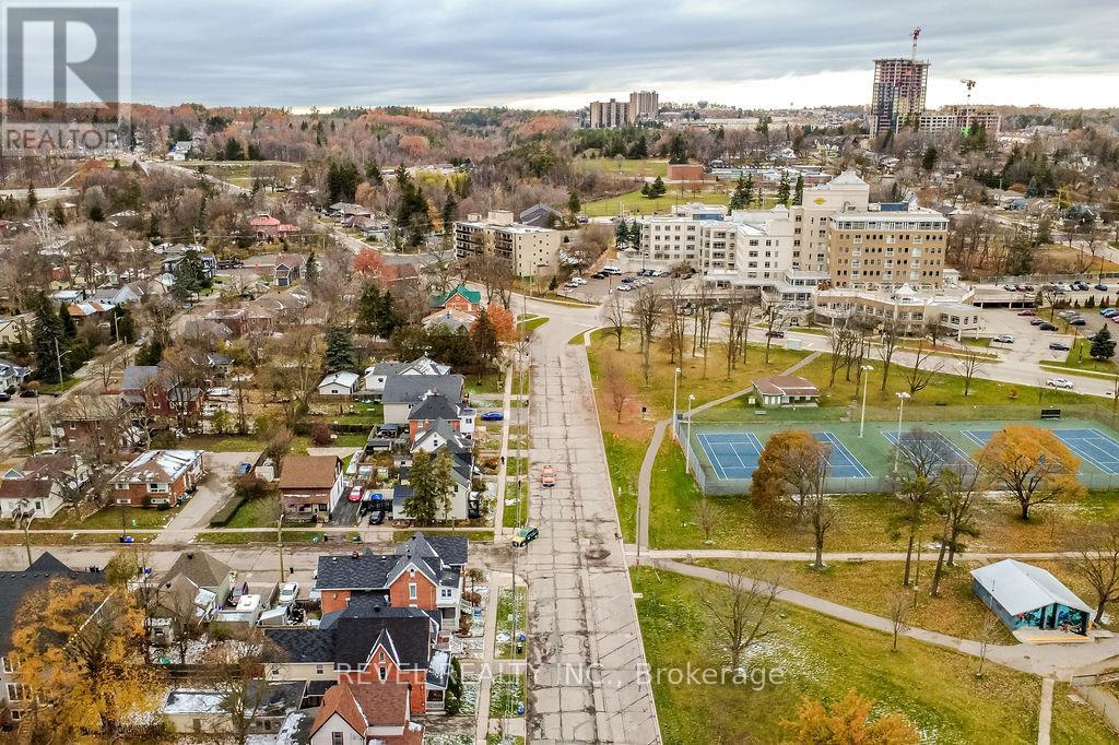 44 Parkside Drive, Barrie, Ontario  L4N 1W9 - Photo 43 - S12559602