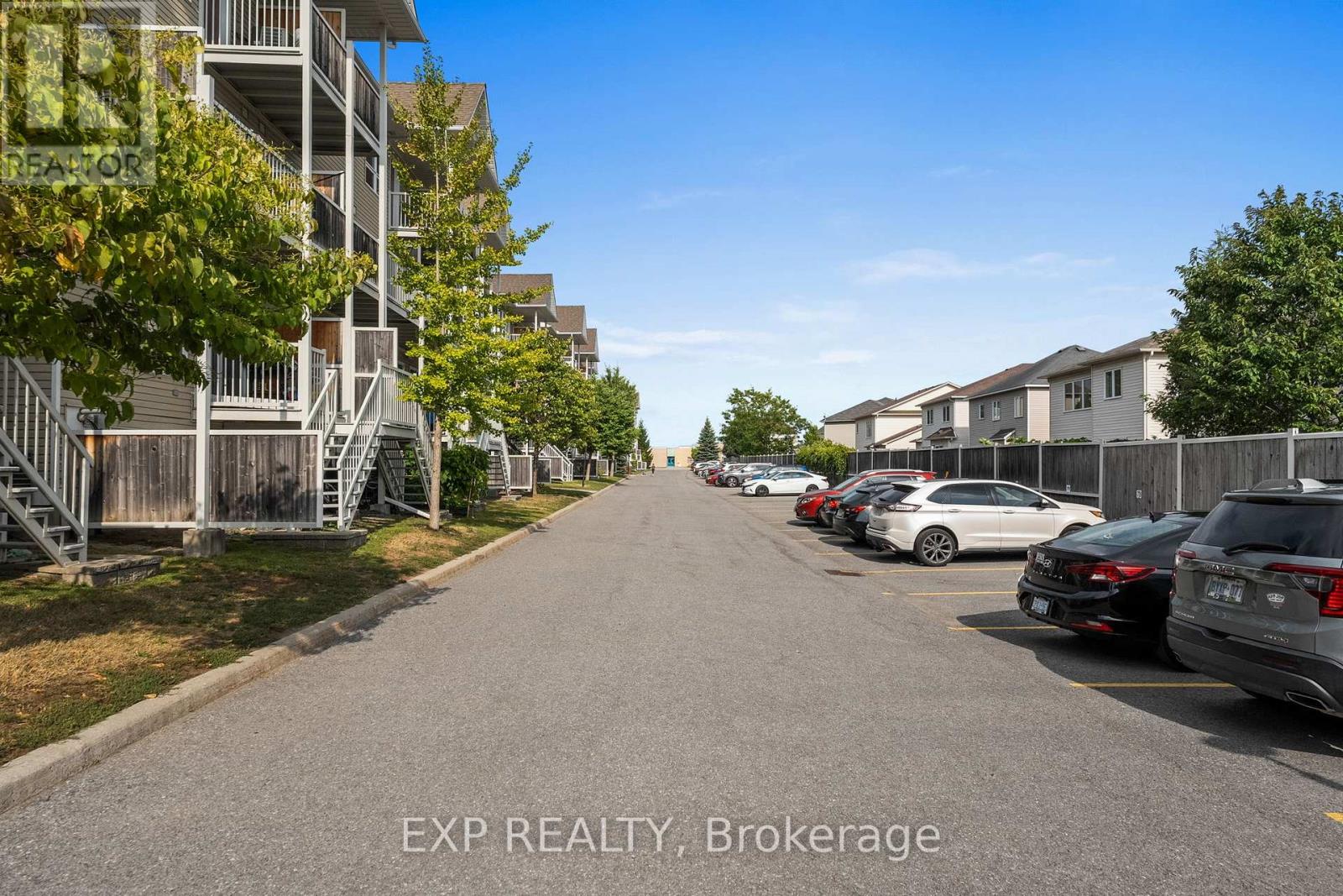 588-B Chapman Mills Drive, Ottawa, Ontario K2J 3V2 - Photo 39 - X12559698