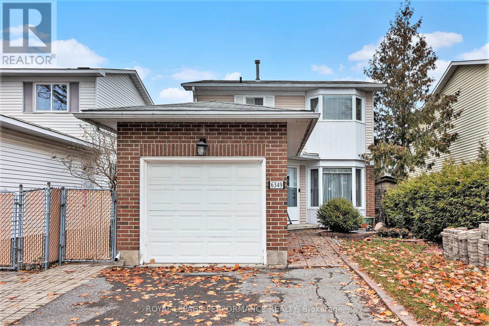 6349 St Louis Drive, Ottawa, Ontario  K1C 2X9 - Photo 2 - X12559720