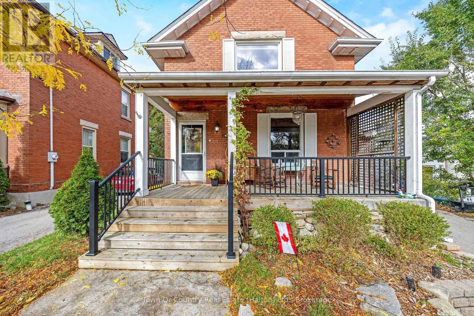 10 English Street, Brampton, Ontario L6X 1L4 - Photo 2 - W12559644