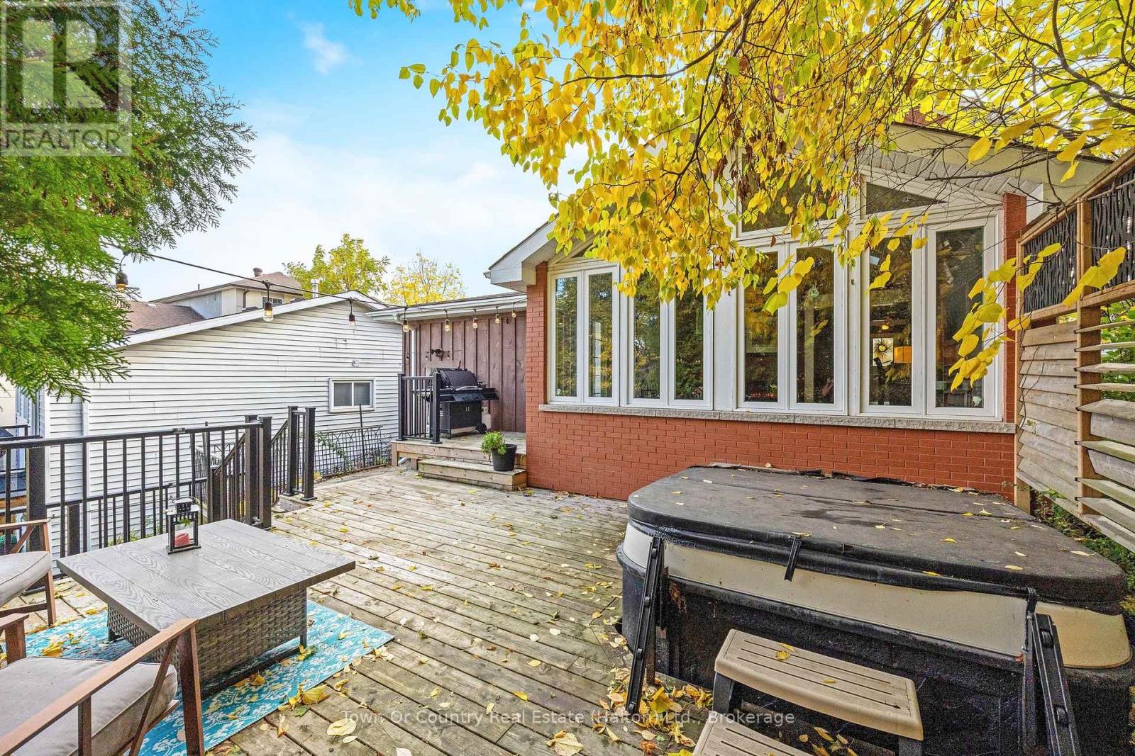 10 English Street, Brampton, Ontario L6X 1L4 - Photo 30 - W12559644