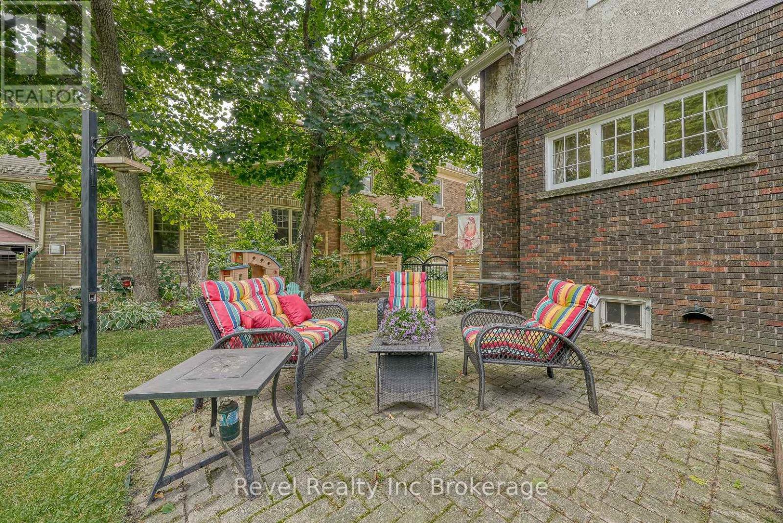 140 Vansittart Avenue, Woodstock, Ontario  N4S 6E6 - Photo 33 - X12559688