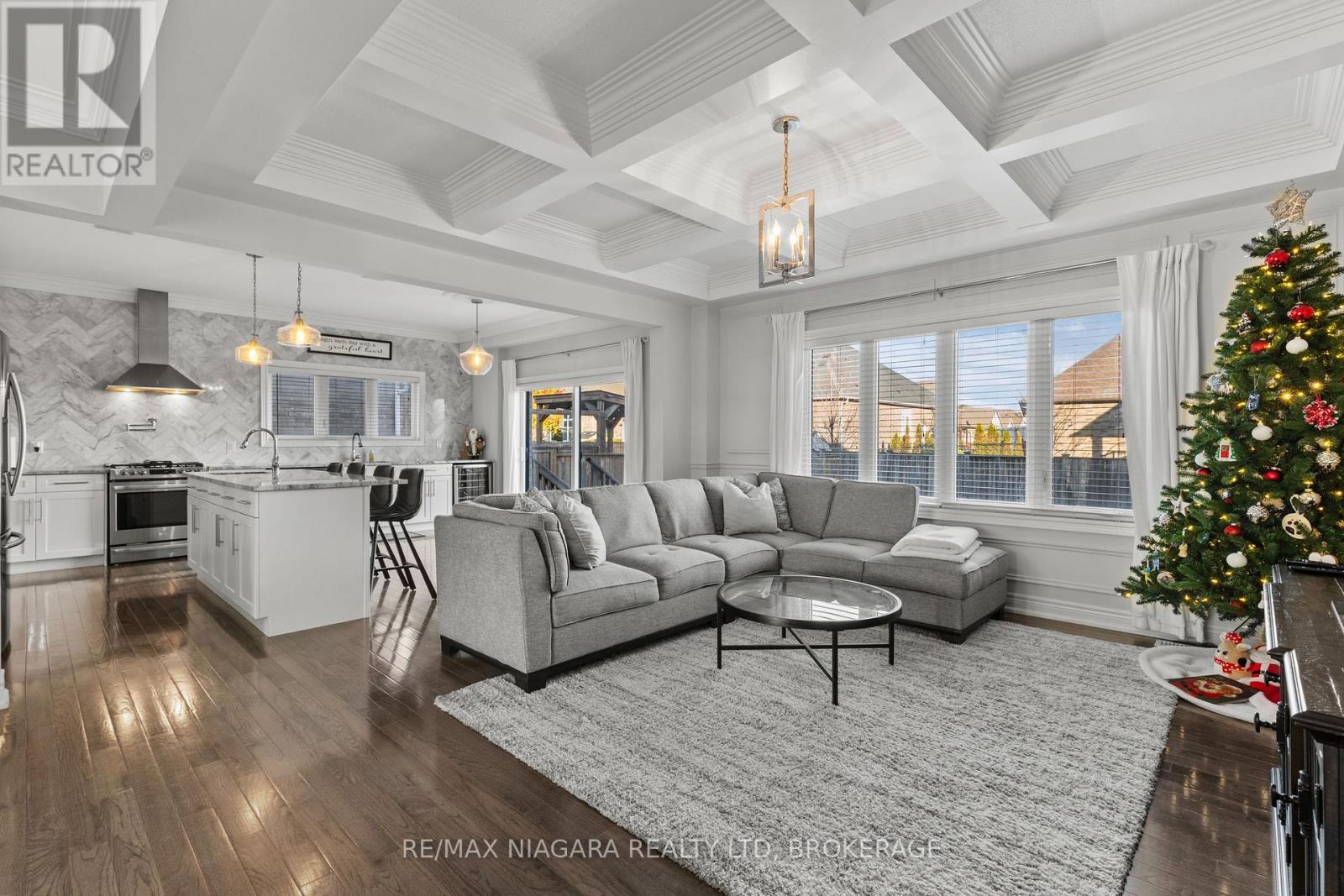 202 South Pelham Road, Welland, Ontario L3C 0E7 - Photo 10 - X12559784