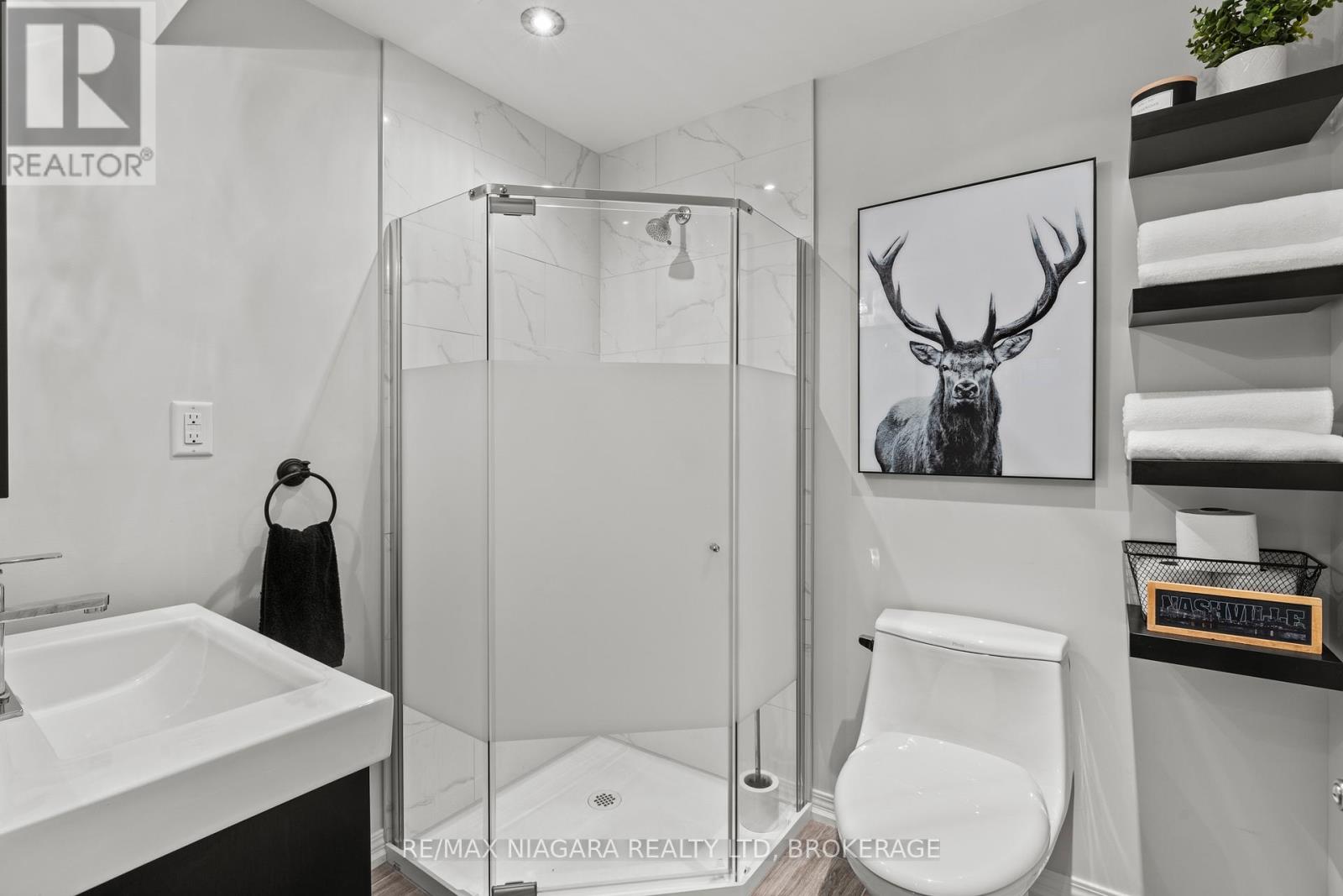 202 South Pelham Road, Welland, Ontario L3C 0E7 - Photo 34 - X12559784