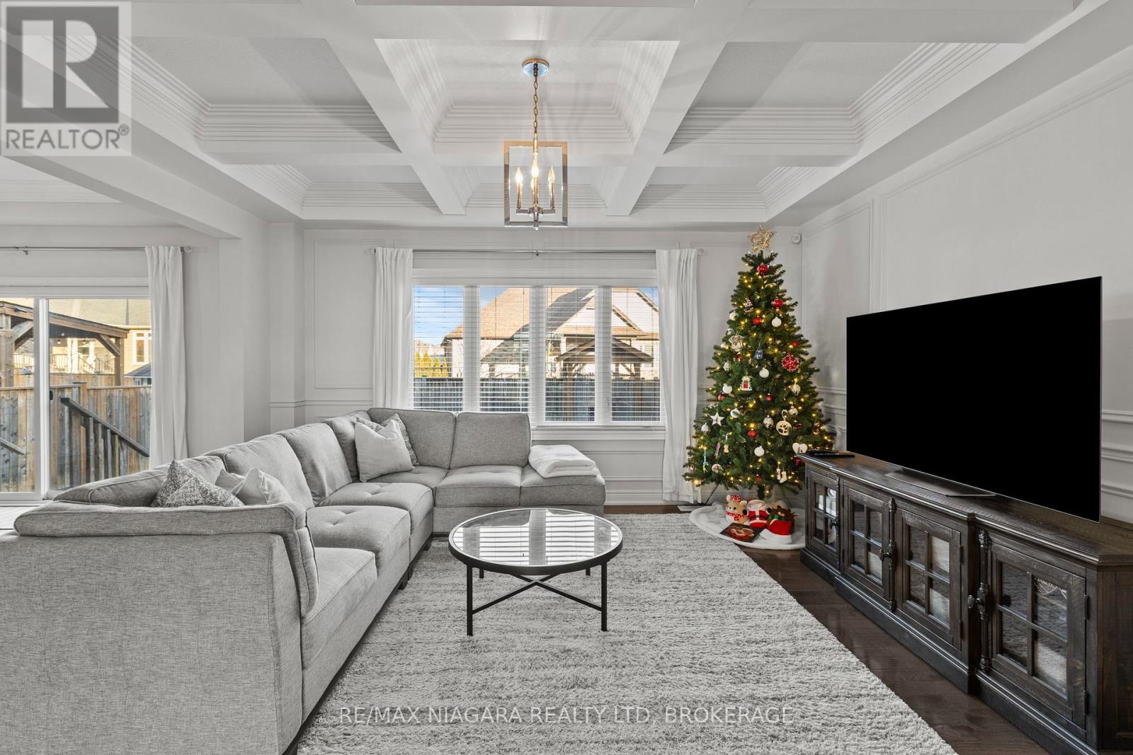 202 South Pelham Road, Welland, Ontario L3C 0E7 - Photo 9 - X12559784