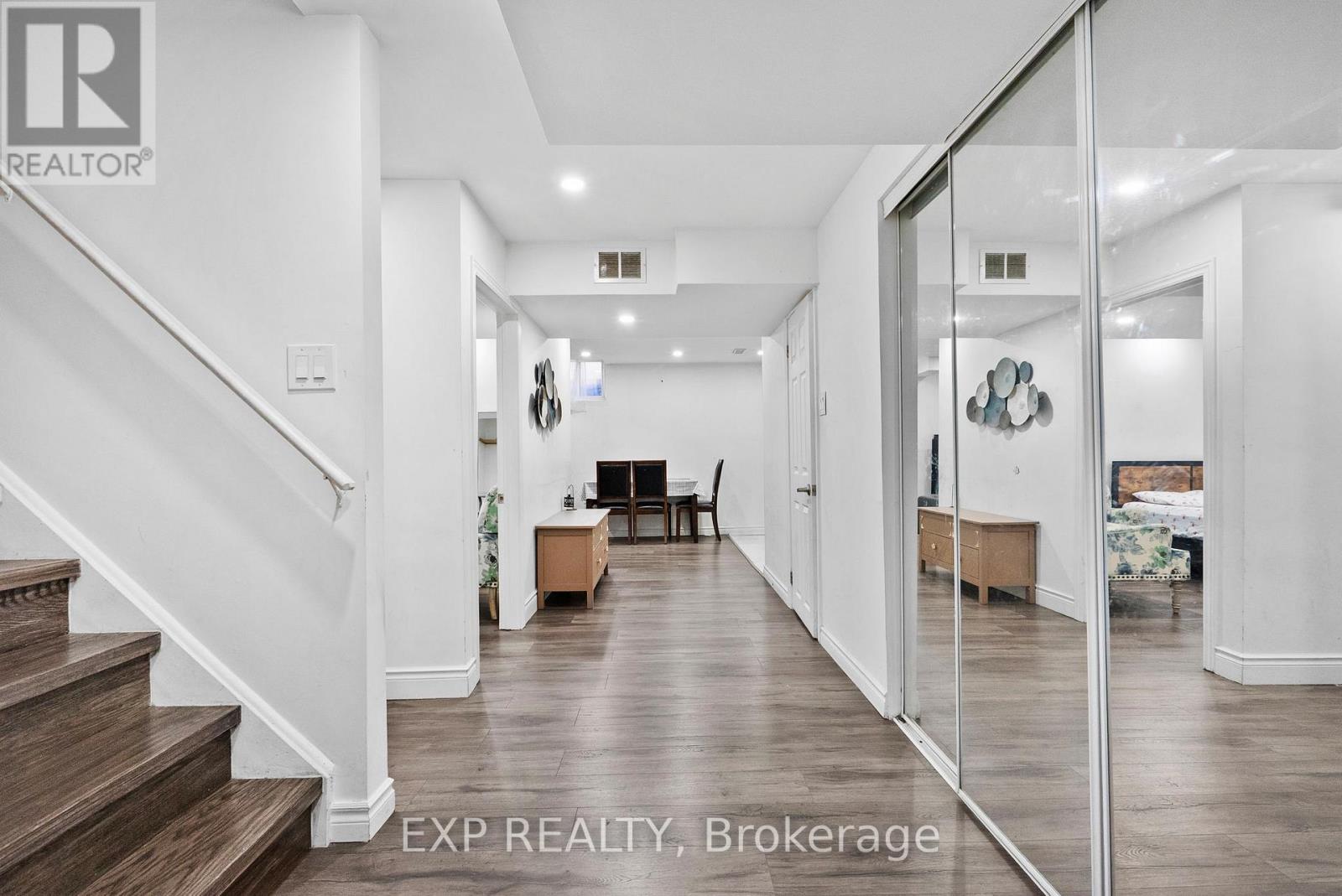 146 Vanhorne Close, Brampton, Ontario  L7A 0G2 - Photo 31 - W12559584