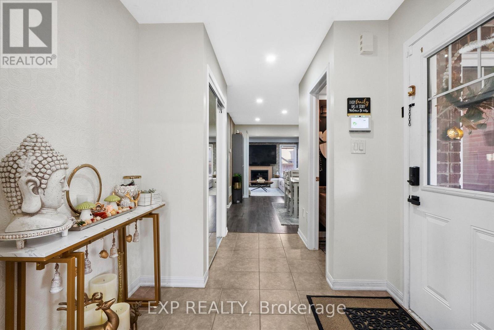 146 Vanhorne Close, Brampton, Ontario  L7A 0G2 - Photo 8 - W12559584