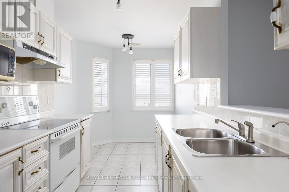 601 - 7 Dayspring Circle, Brampton, Ontario  L6B 1P8 - Photo 13 - W12559594