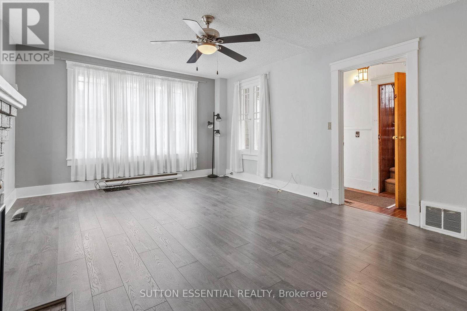 36 Ann Street, Brockville, Ontario  K6V 5L2 - Photo 10 - X12559632