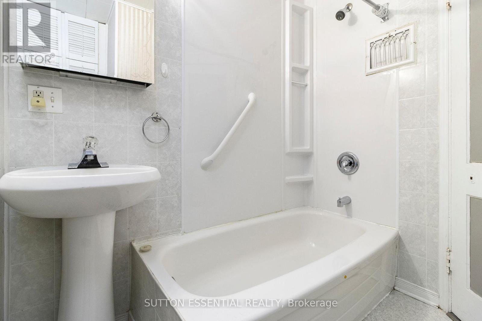 36 Ann Street, Brockville, Ontario  K6V 5L2 - Photo 26 - X12559632