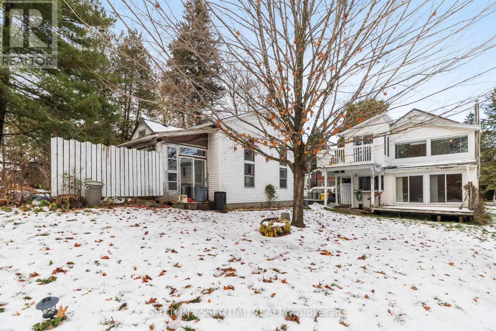 36 Ann Street, Brockville, Ontario  K6V 5L2 - Photo 4 - X12559632