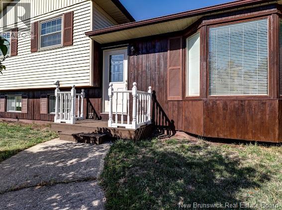 263 Magnolia Avenue, Sussex, New Brunswick  E4E 2A1 - Photo 4 - NB130207