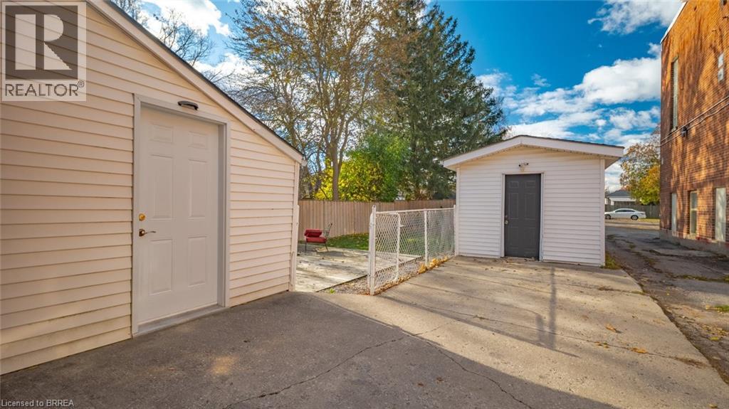 73 Superior Street, Brantford, Ontario  N3S 2K5 - Photo 22 - 40784942