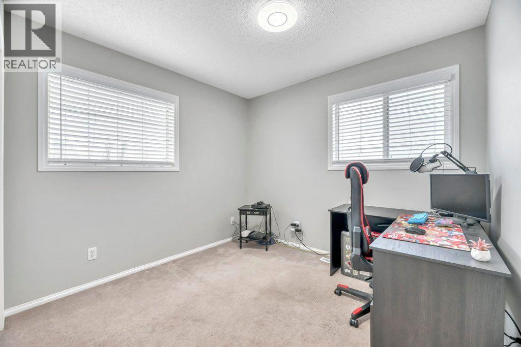 17 Taravista Way Ne, Calgary, Alberta  T3J 4K1 - Photo 21 - A2266199