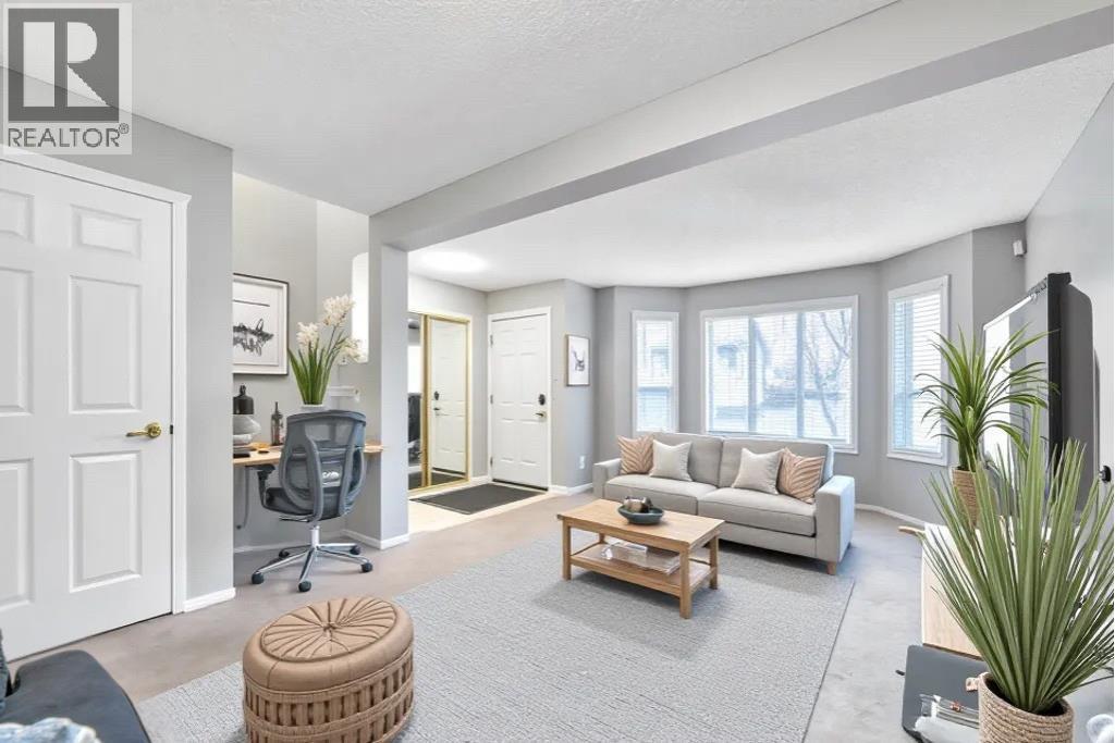 17 Taravista Way Ne, Calgary, Alberta  T3J 4K1 - Photo 6 - A2266199