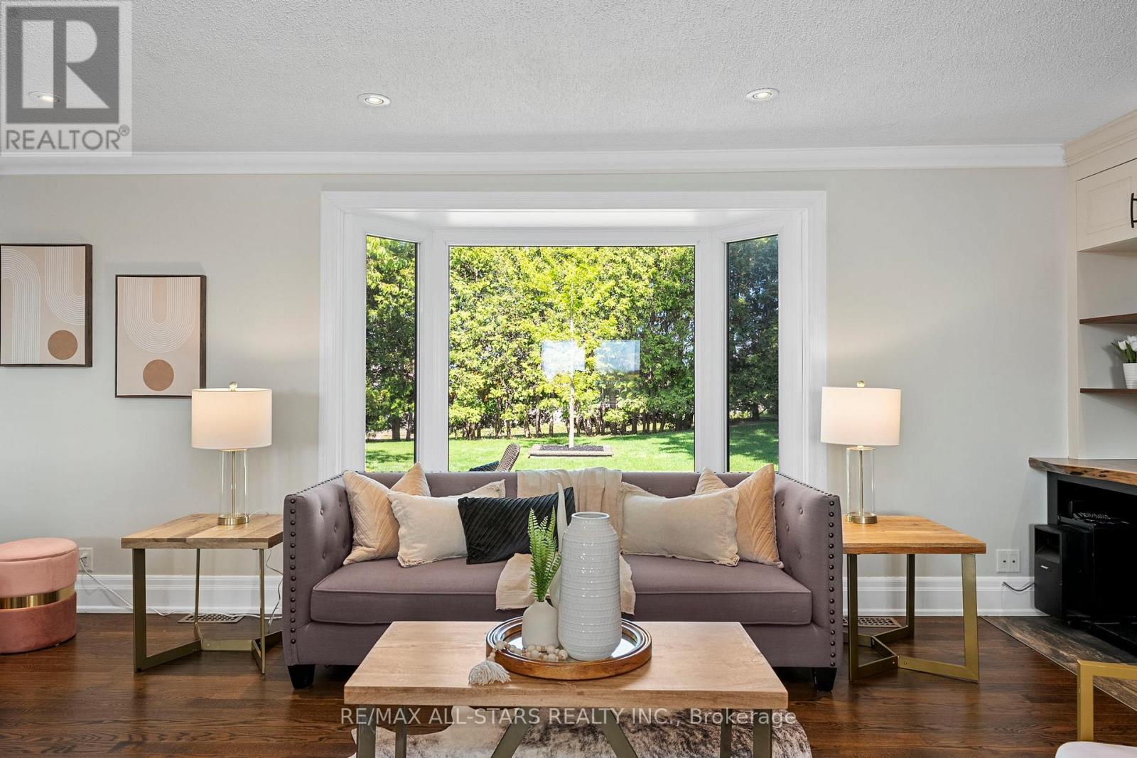 21002 Leslie Street, East Gwillimbury, Ontario  L0G 1R0 - Photo 9 - N12559070