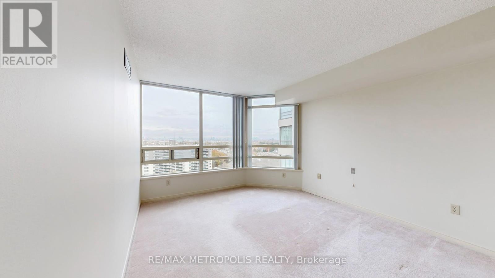 1709 - 75 King Street E, Mississauga, Ontario  L5A 4G5 - Photo 19 - W12453039