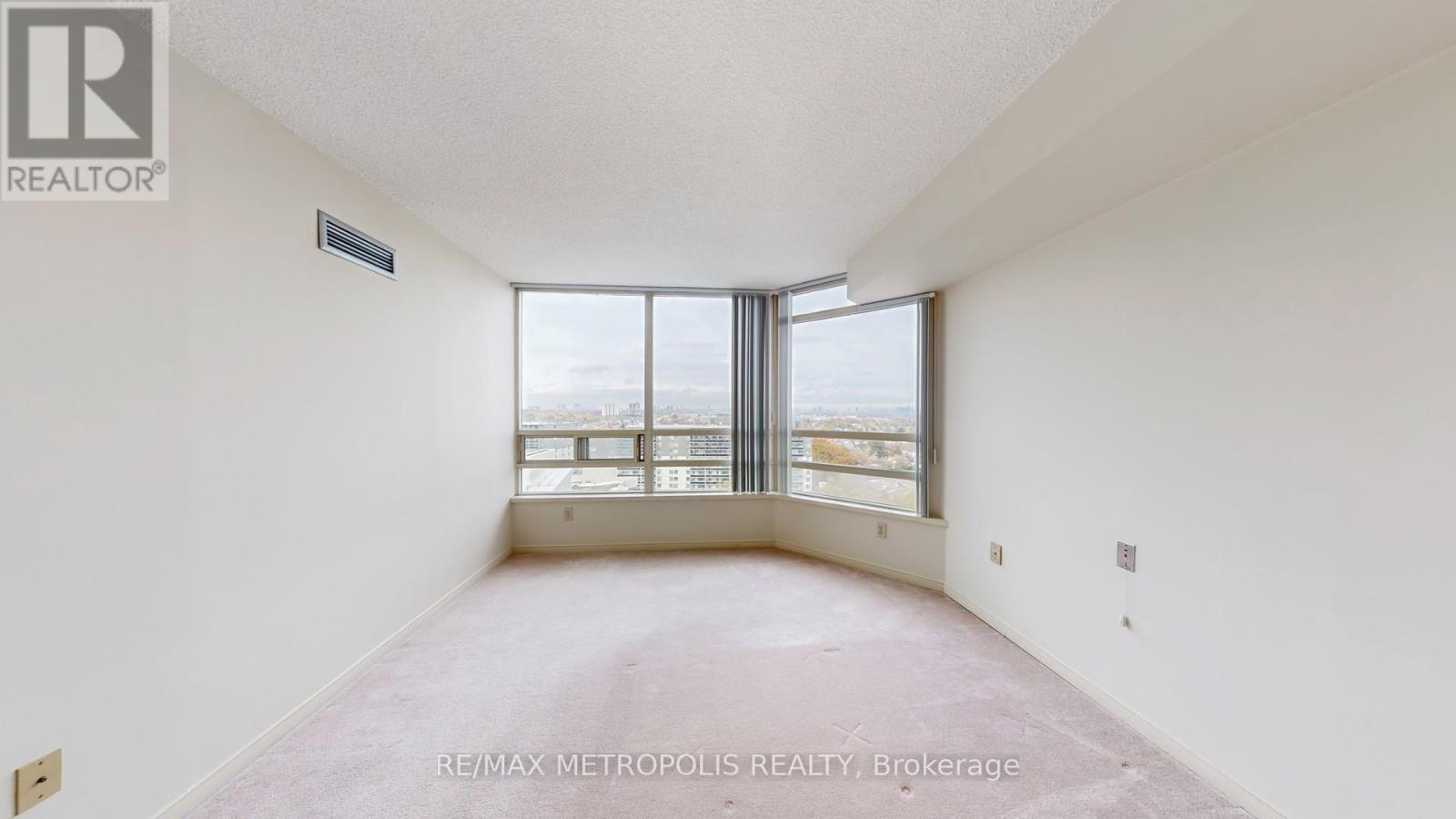 1709 - 75 King Street E, Mississauga, Ontario  L5A 4G5 - Photo 20 - W12453039