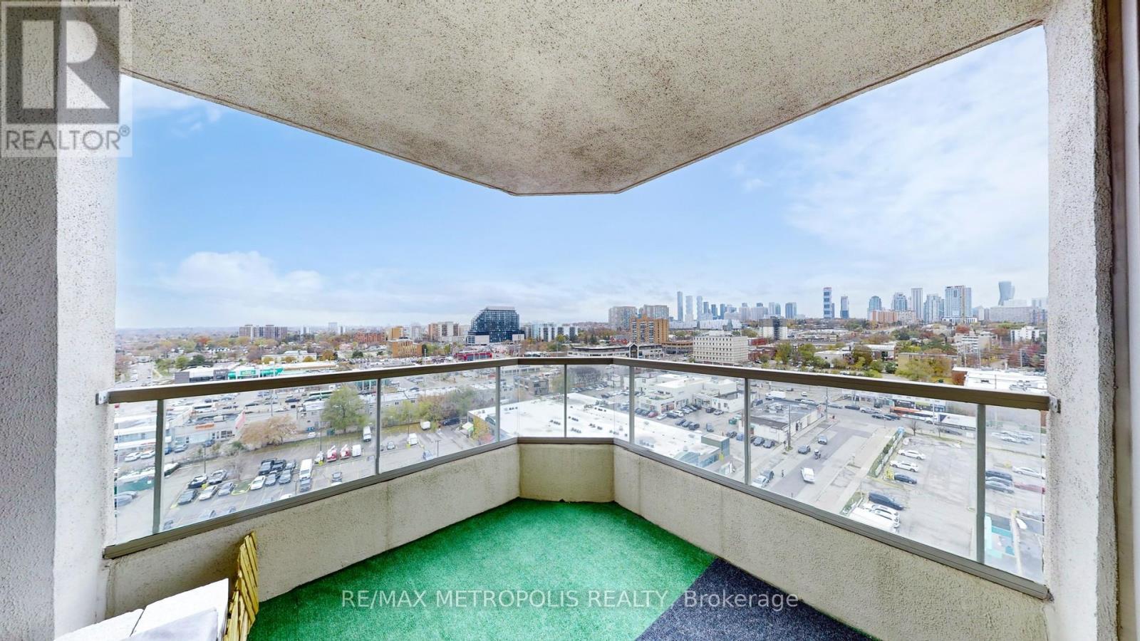 1512 - 75 King Street E, Mississauga, Ontario  L5A 4G5 - Photo 24 - W12453048