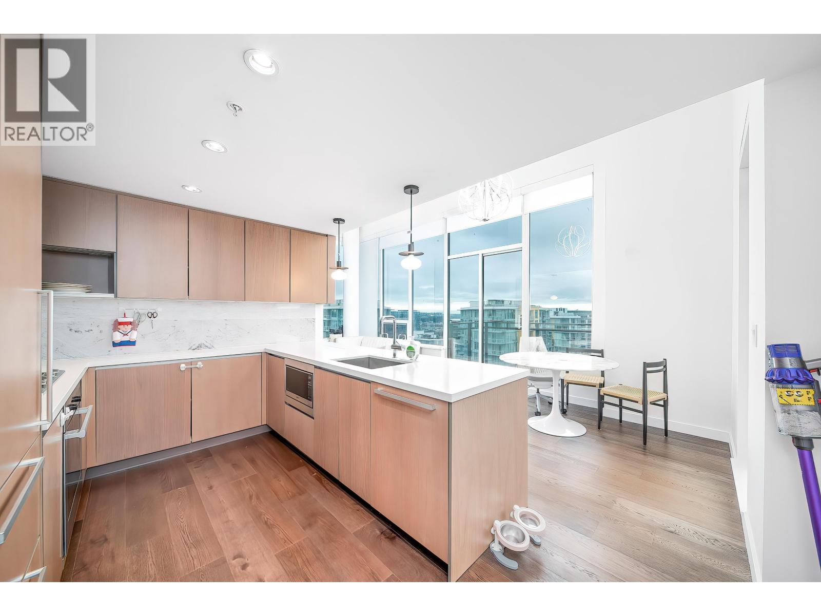 1903 8833 Hazelbridge Way, Richmond, British Columbia  V6X 0N3 - Photo 6 - R3068747