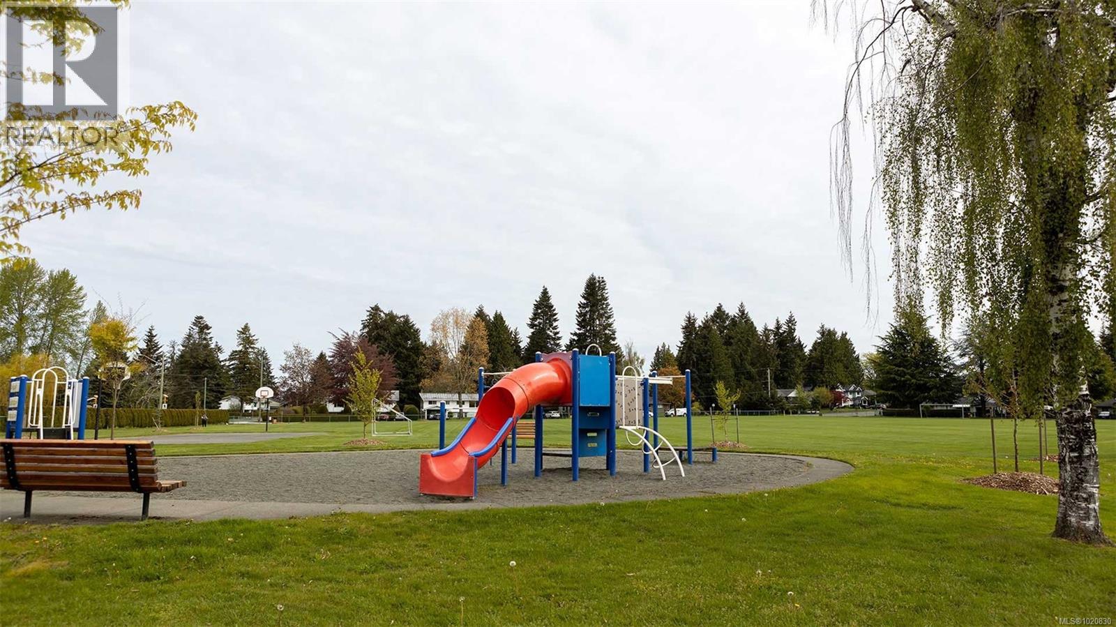 1700 Cumberland Rd, Courtenay, British Columbia  V9N 2E9 - Photo 14 - 1020830