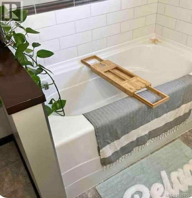 594 Hummingbird Lane, Gold River, British Columbia V0P 1G0 - Photo 12 - 1020755