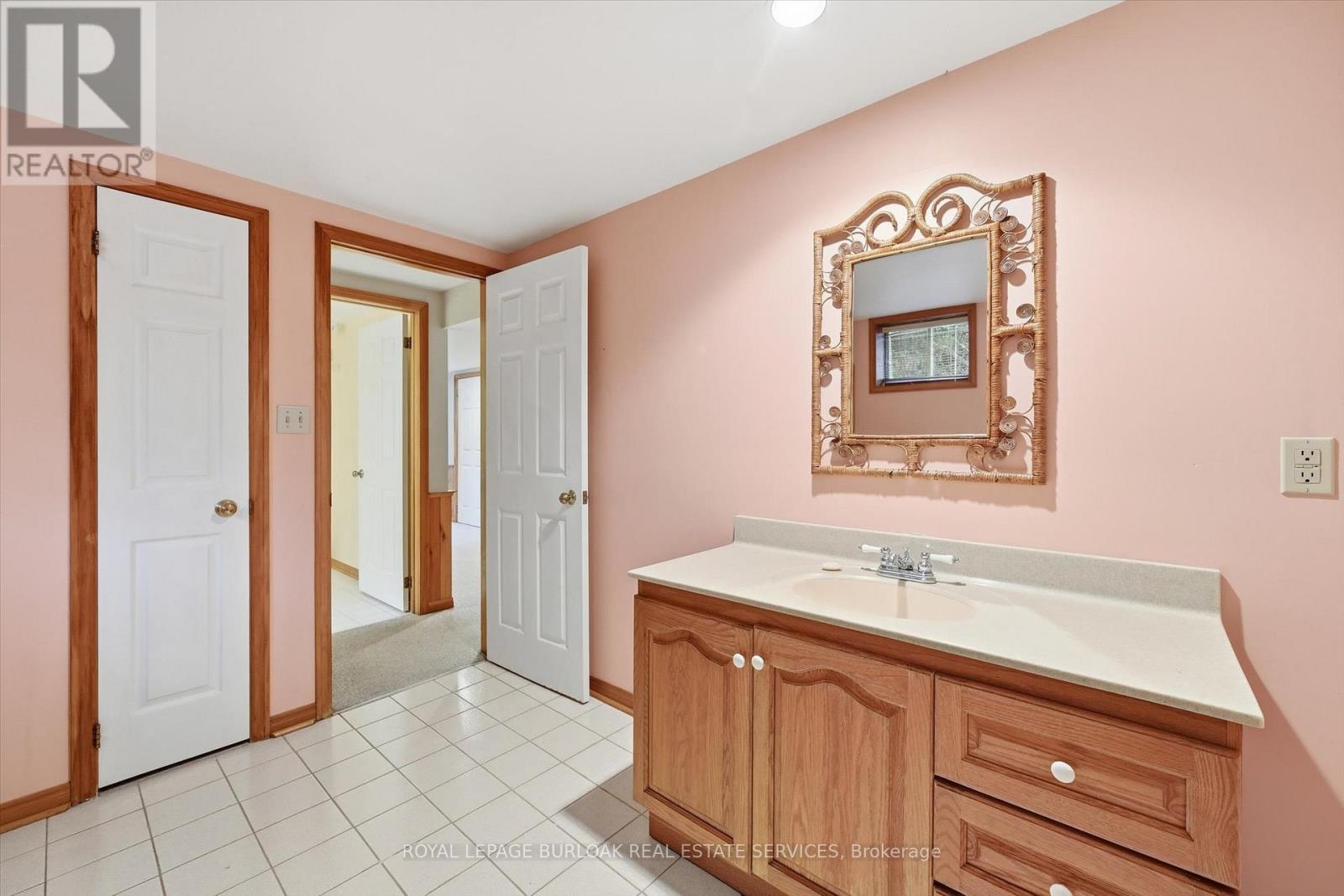 75 Flamboro Street, Hamilton, Ontario  L0R 2H0 - Photo 32 - X12559530