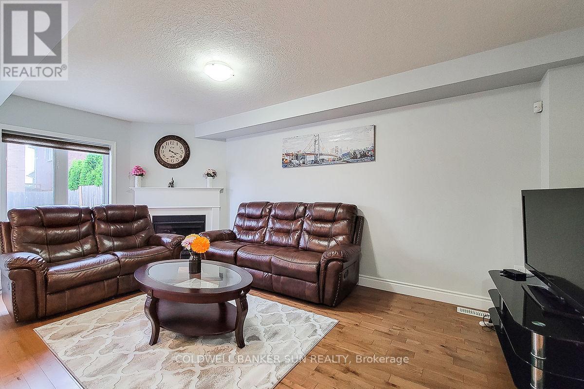 62 Lynch Crescent, Hamilton, Ontario  L0R 1C0 - Photo 10 - X12559630