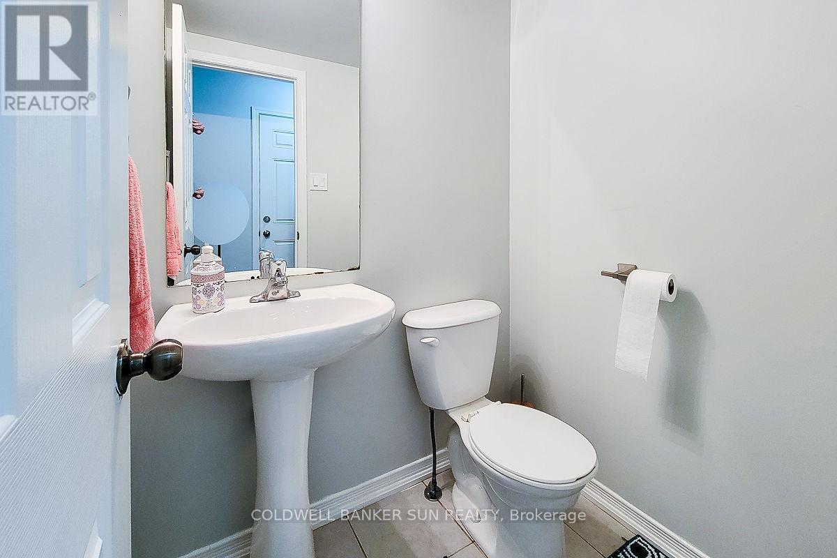 62 Lynch Crescent, Hamilton, Ontario  L0R 1C0 - Photo 20 - X12559630