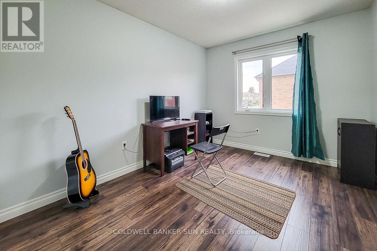 62 Lynch Crescent, Hamilton, Ontario  L0R 1C0 - Photo 29 - X12559630