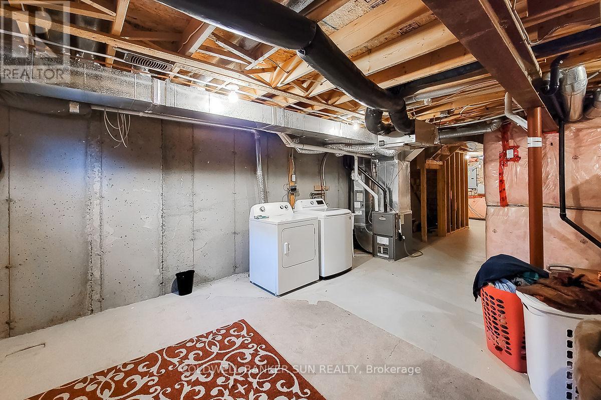 62 Lynch Crescent, Hamilton, Ontario  L0R 1C0 - Photo 31 - X12559630