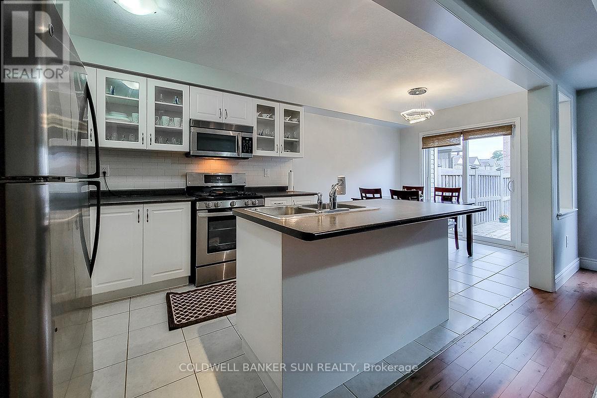 62 Lynch Crescent, Hamilton, Ontario  L0R 1C0 - Photo 9 - X12559630