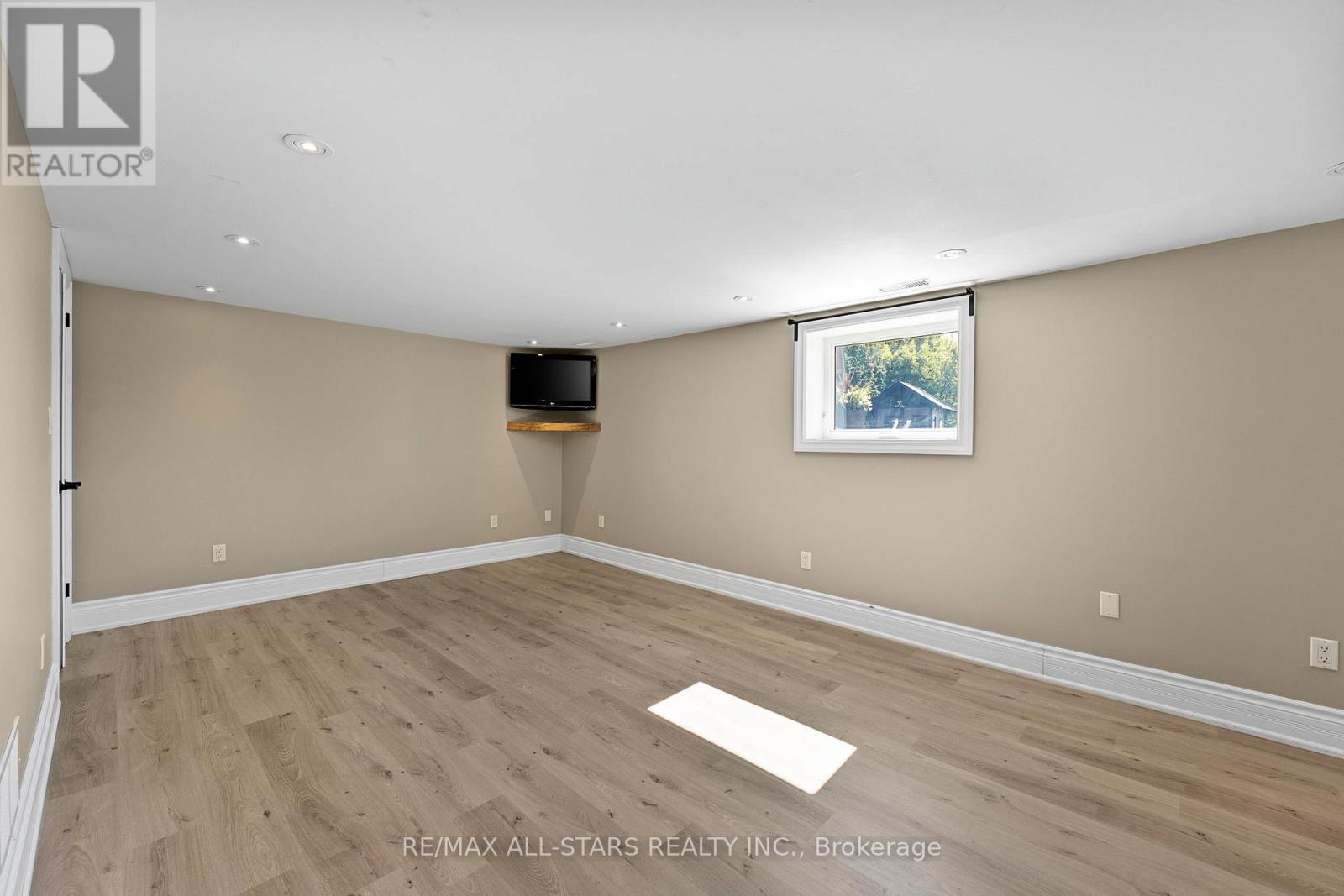 21002 Leslie Street, East Gwillimbury, Ontario  L0G 1R0 - Photo 31 - N12559070