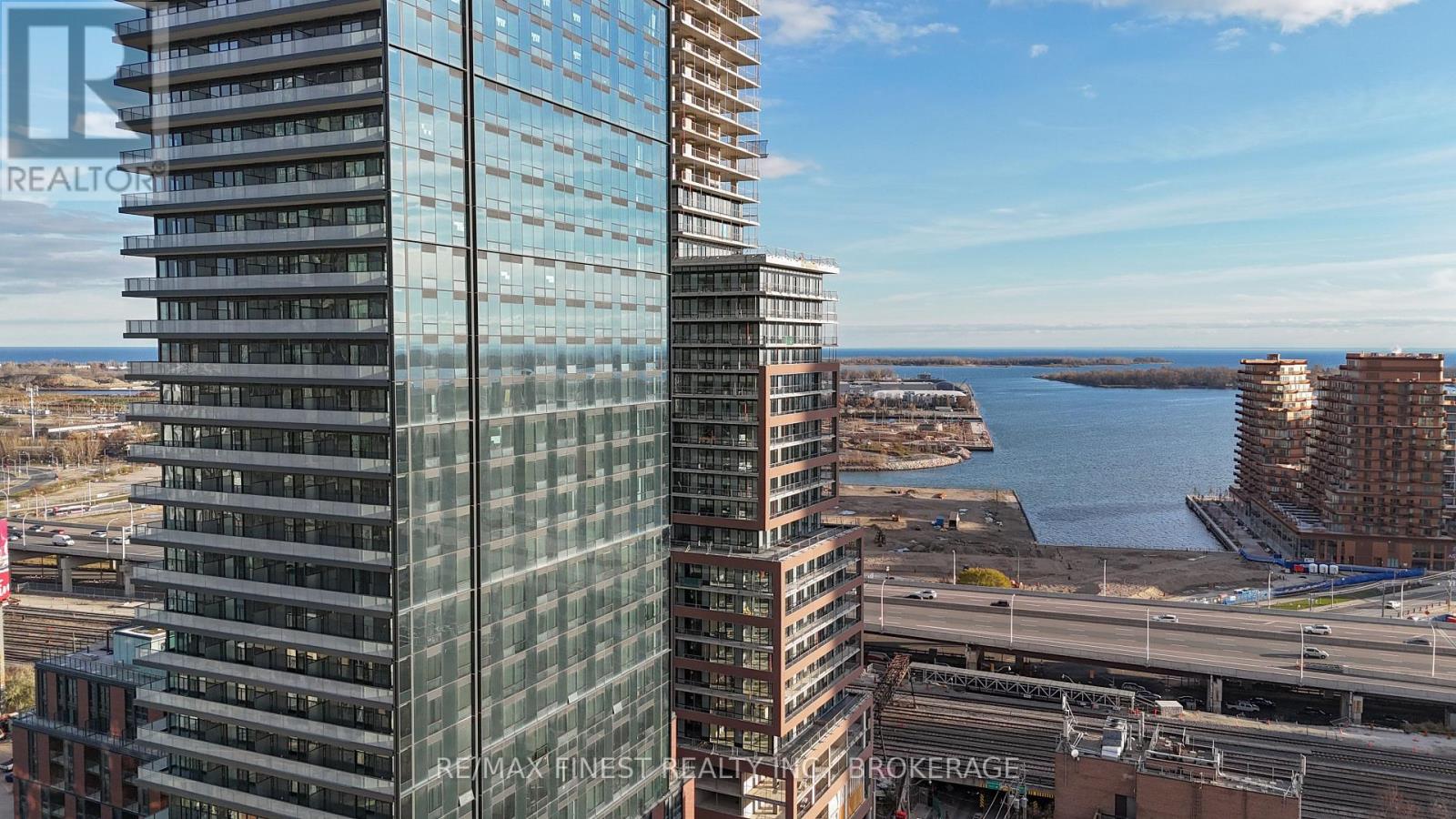 204 - 35 Parliament Street, Toronto, Ontario M5A 2Y2 - Photo 5 - C12538986