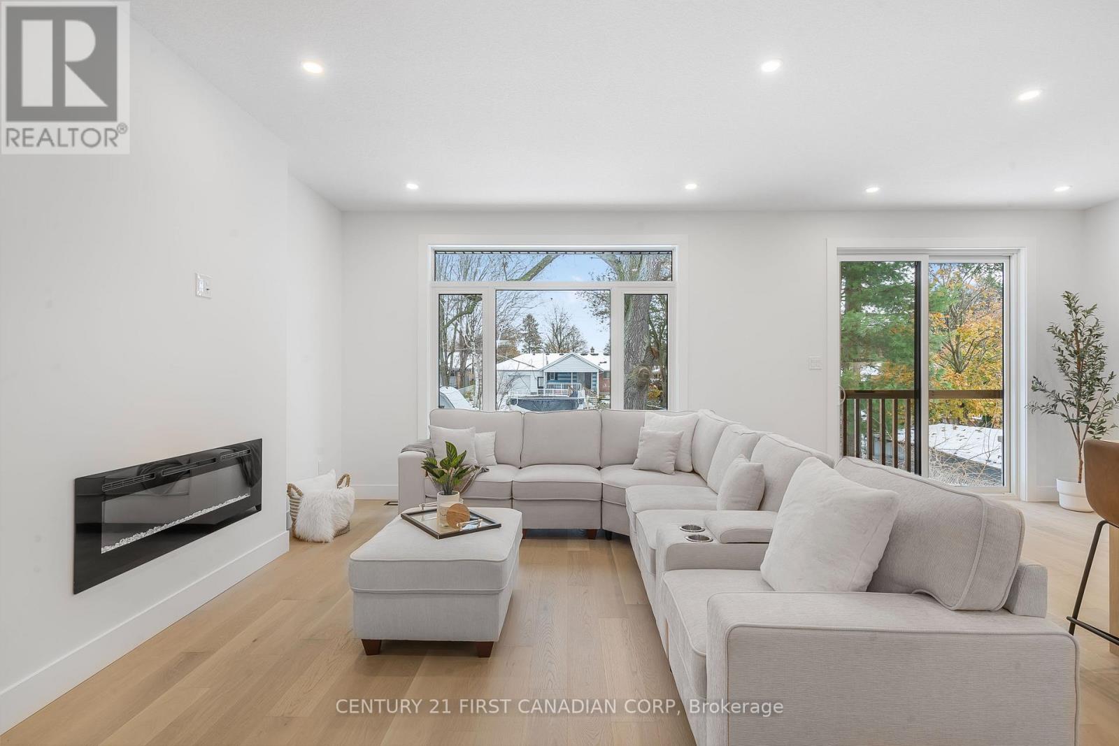 16 - 430 Head Street, Strathroy-Caradoc, Ontario  N7G 2K2 - Photo 12 - X12356481