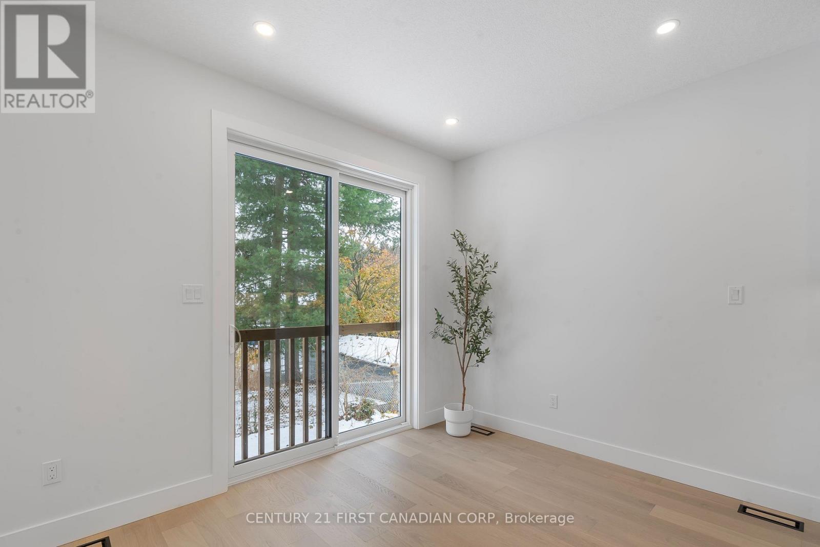 16 - 430 Head Street, Strathroy-Caradoc, Ontario  N7G 2K2 - Photo 18 - X12356481