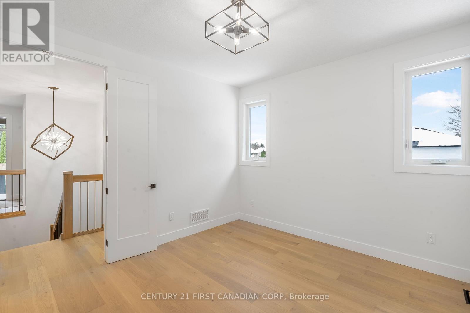 16 - 430 Head Street, Strathroy-Caradoc, Ontario  N7G 2K2 - Photo 24 - X12356481