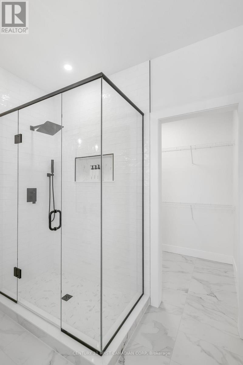 16 - 430 Head Street, Strathroy-Caradoc, Ontario  N7G 2K2 - Photo 26 - X12356481