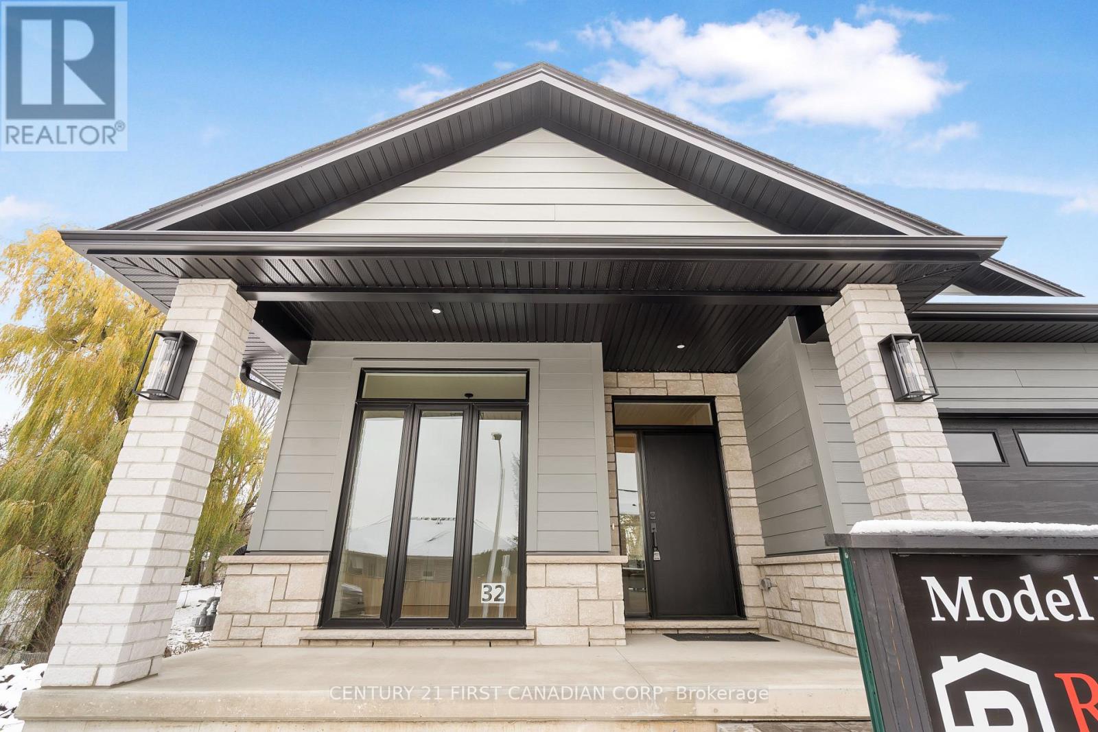 16 - 430 Head Street, Strathroy-Caradoc, Ontario  N7G 2K2 - Photo 5 - X12356481