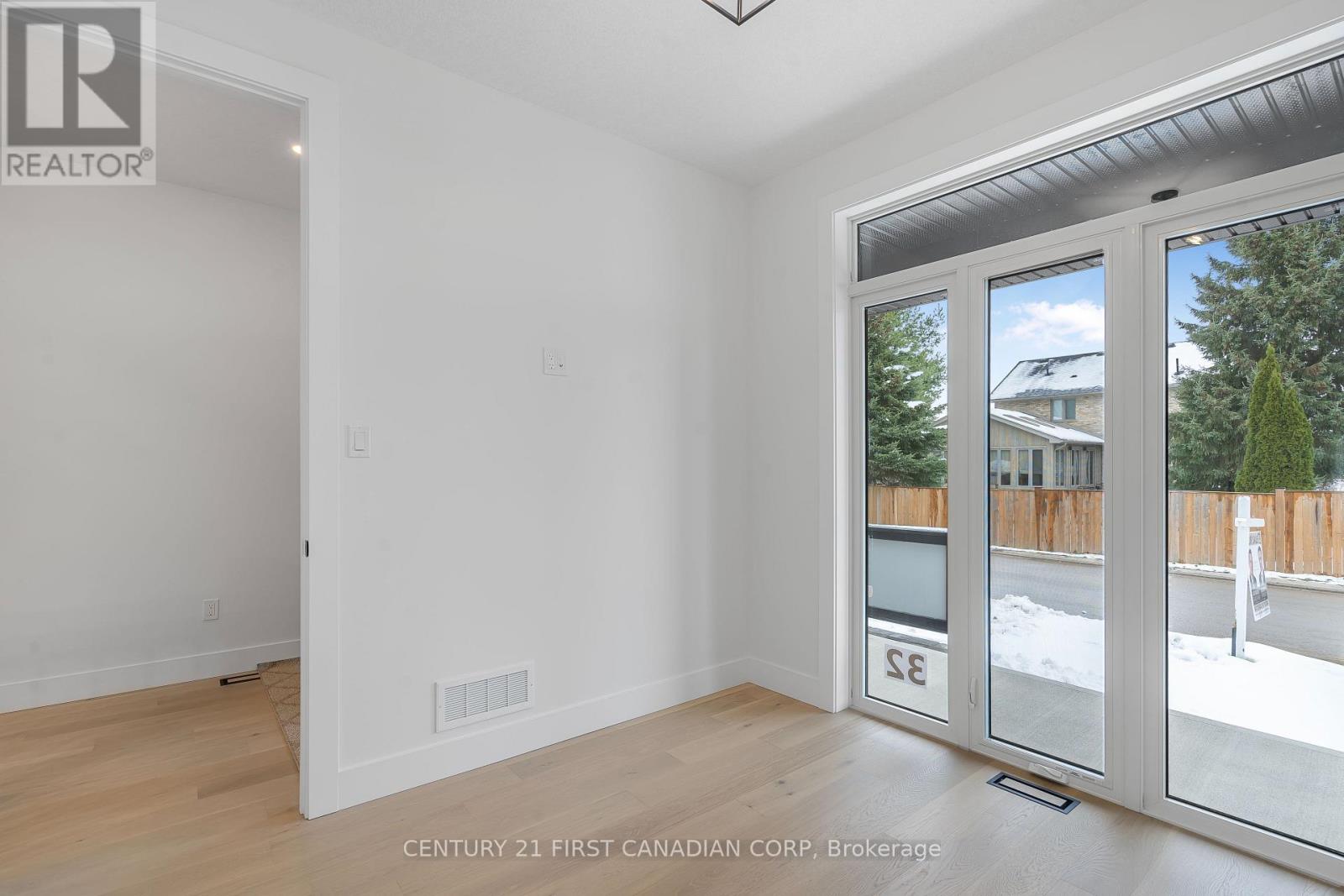 16 - 430 Head Street, Strathroy-Caradoc, Ontario  N7G 2K2 - Photo 9 - X12356481