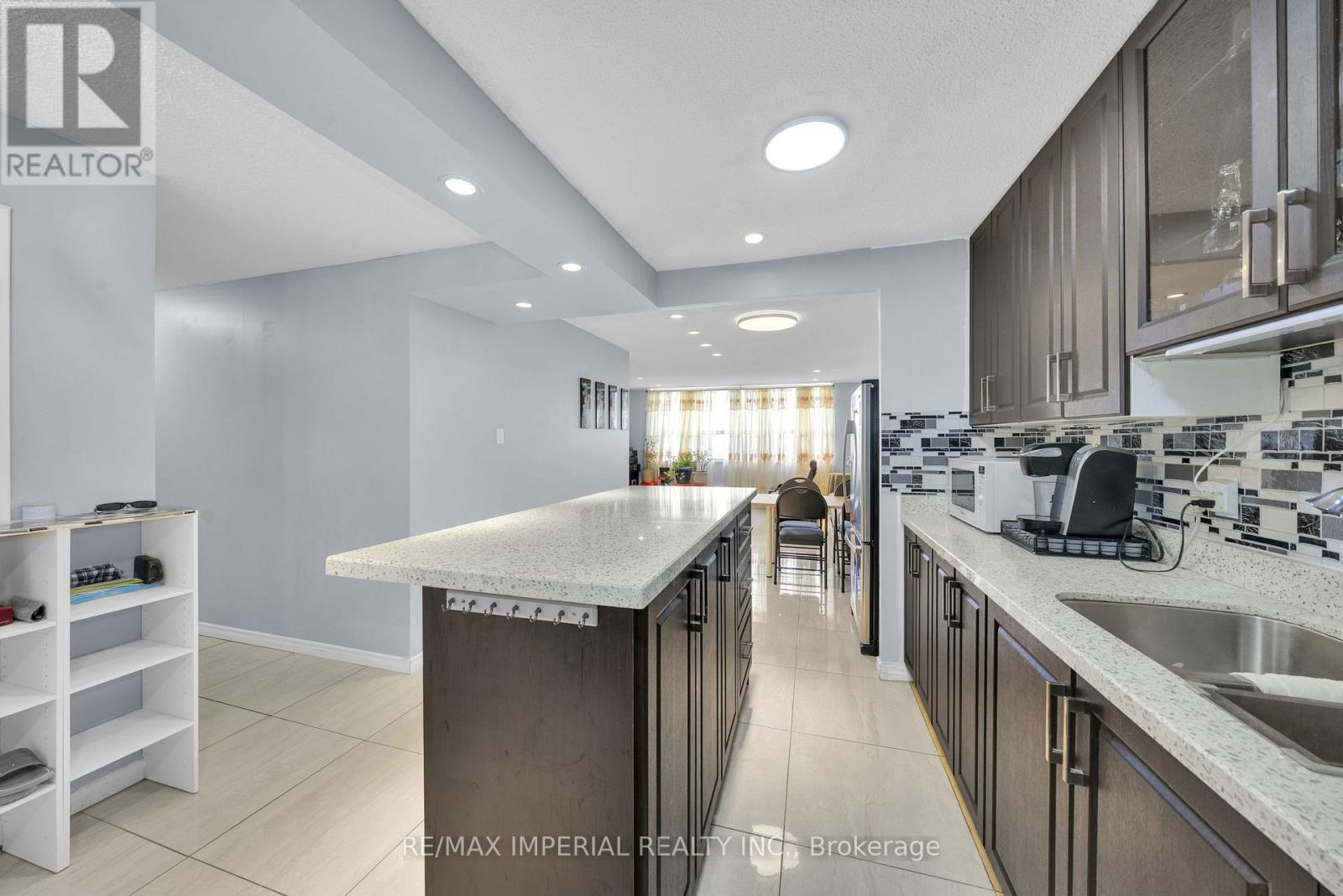 Ph12 - 10 Tobermory Drive, Toronto, Ontario  M3N 2Y5 - Photo 7 - W12558126