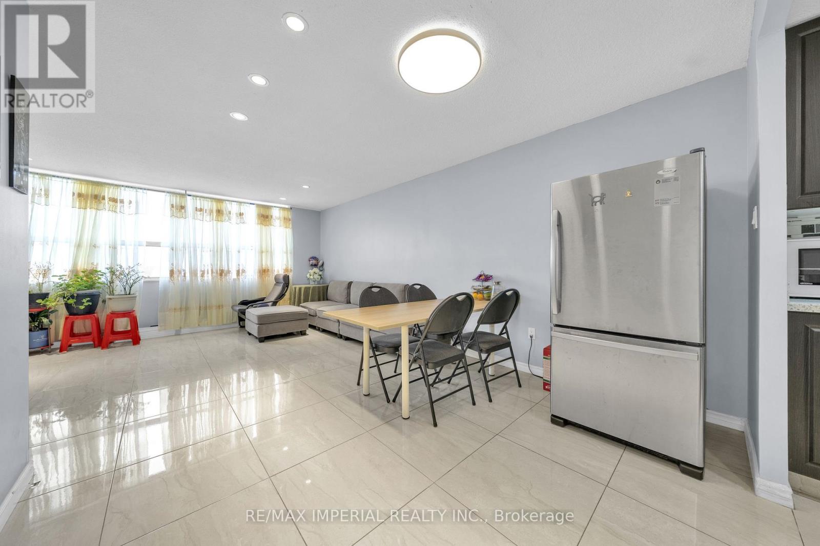 Ph12 - 10 Tobermory Drive, Toronto, Ontario  M3N 2Y5 - Photo 8 - W12558126