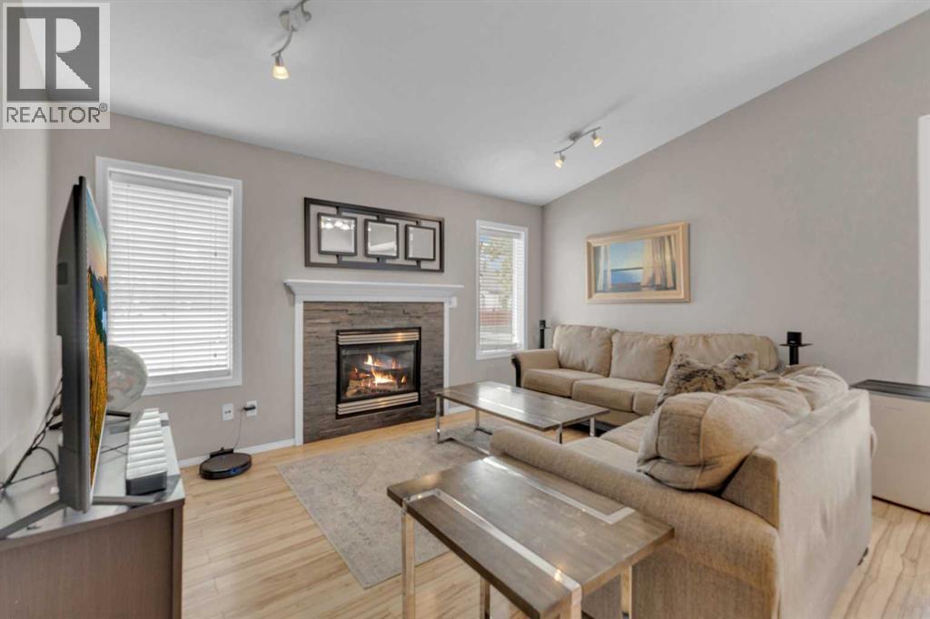 148 Ammeter Close, Red Deer, Alberta  T4R 2Y4 - Photo 3 - A2266759