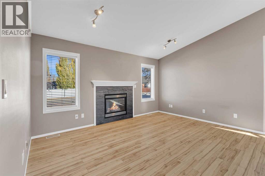 148 Ammeter Close, Red Deer, Alberta  T4R 2Y4 - Photo 4 - A2266759